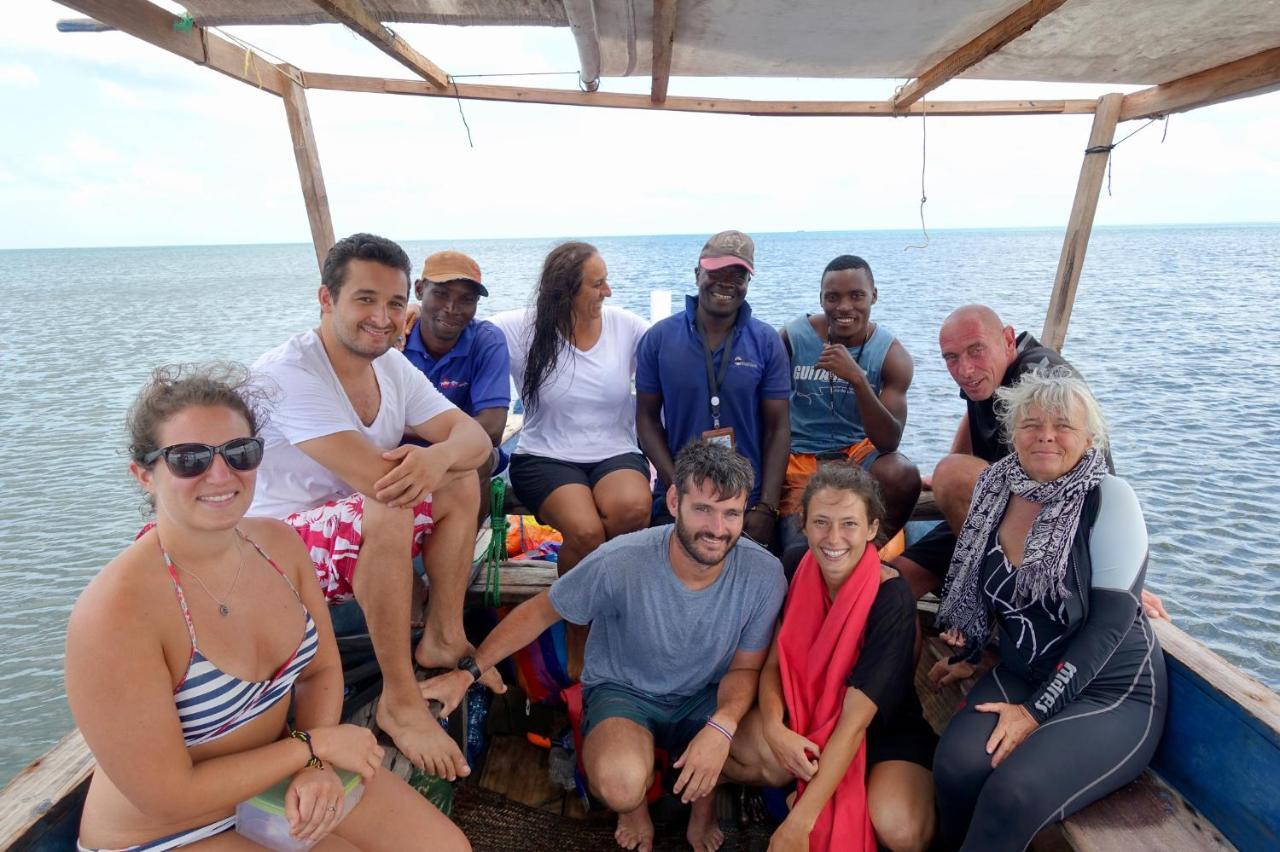 Afro Whale Shark Safari Bed & Breakfast Kilindoni Exterior foto